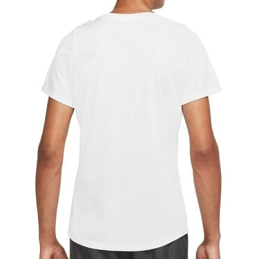 Nike Court Dri FIT Rafa Challenger Crew 3 Nike Court Dri FIT Rafa Challenger Crew